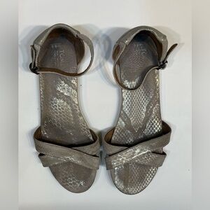 TOMS sandalssize W 9.5 Golden